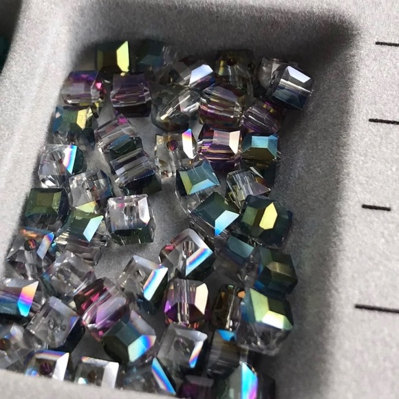 BULK 100 Austrian Crystal Cube Beads Lot Diy Jewelry Making Crafting Bundle - Picture 16 of 17